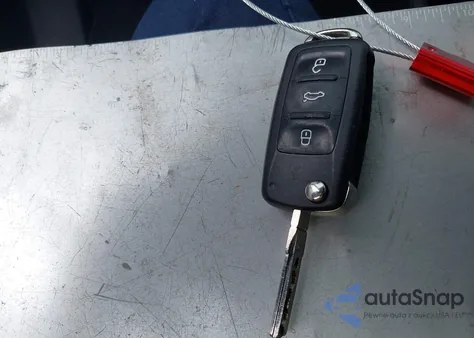 2013 Volkswagen Passat 2.5L Se z USA, uszkodzony, nr VIN 1VWBP7A3XDC019162